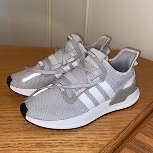 grey addidas sneakers size 8